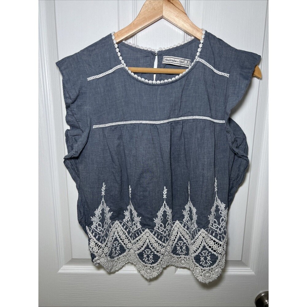 Abercrombie Fitch Womens Sleeveless Shirt Top Small Blue White Embroidered